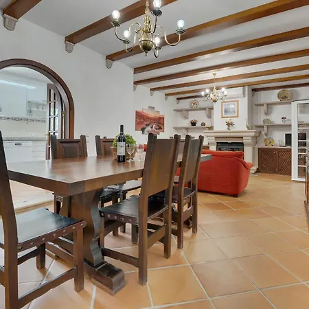 Villa Buganvilias By Delilah Collection *