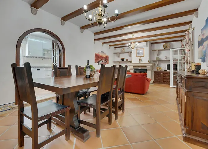 Villa Buganvilias By Delilah Collection *