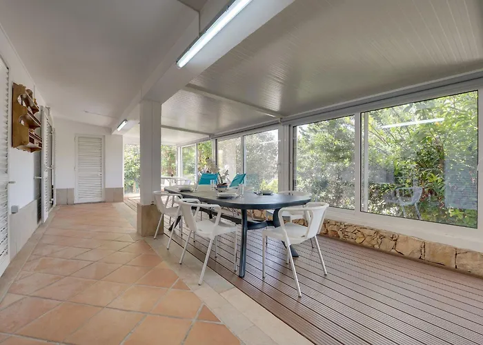 Buganvilias By Delilah Collection